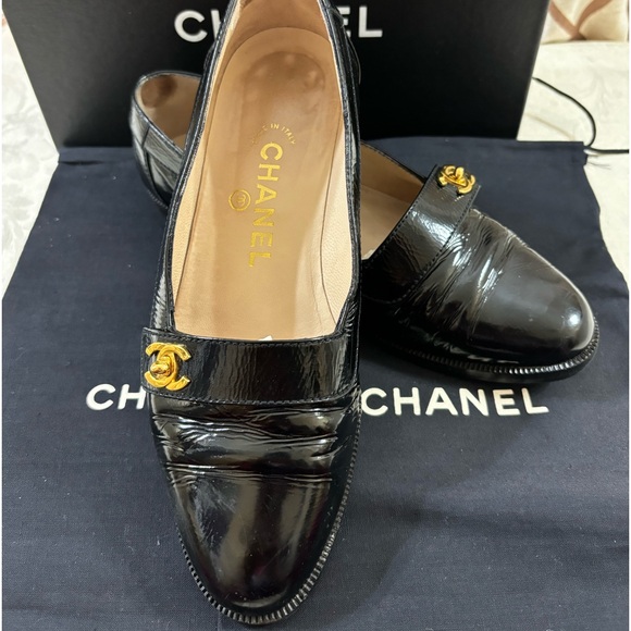 π Chanel CC turnlock Loafers,in Box - Picture 1 of 12